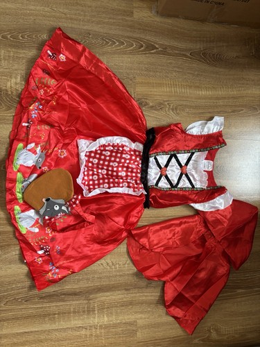 Red riding hood themed party - red,